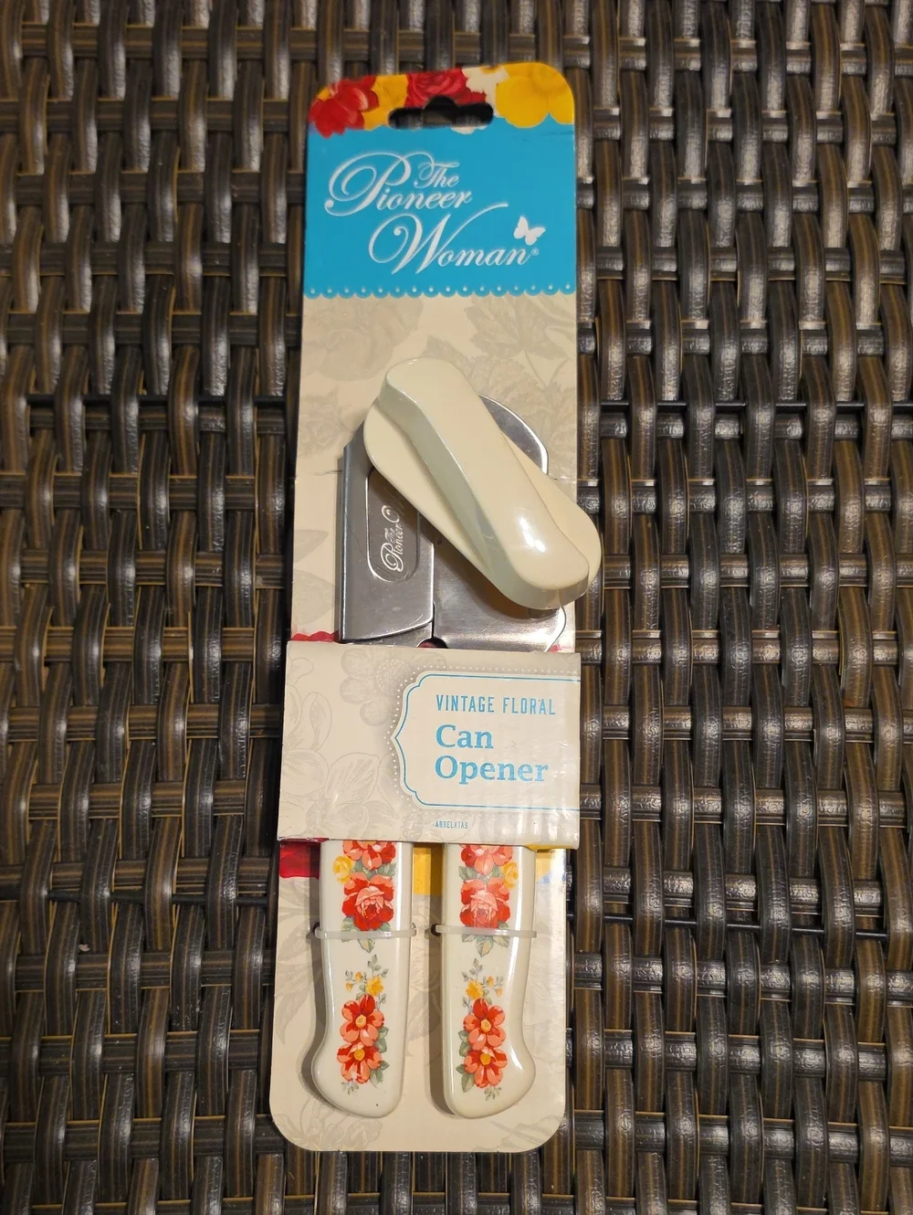 Pioneer Woman Vintage Floral Can Opener New